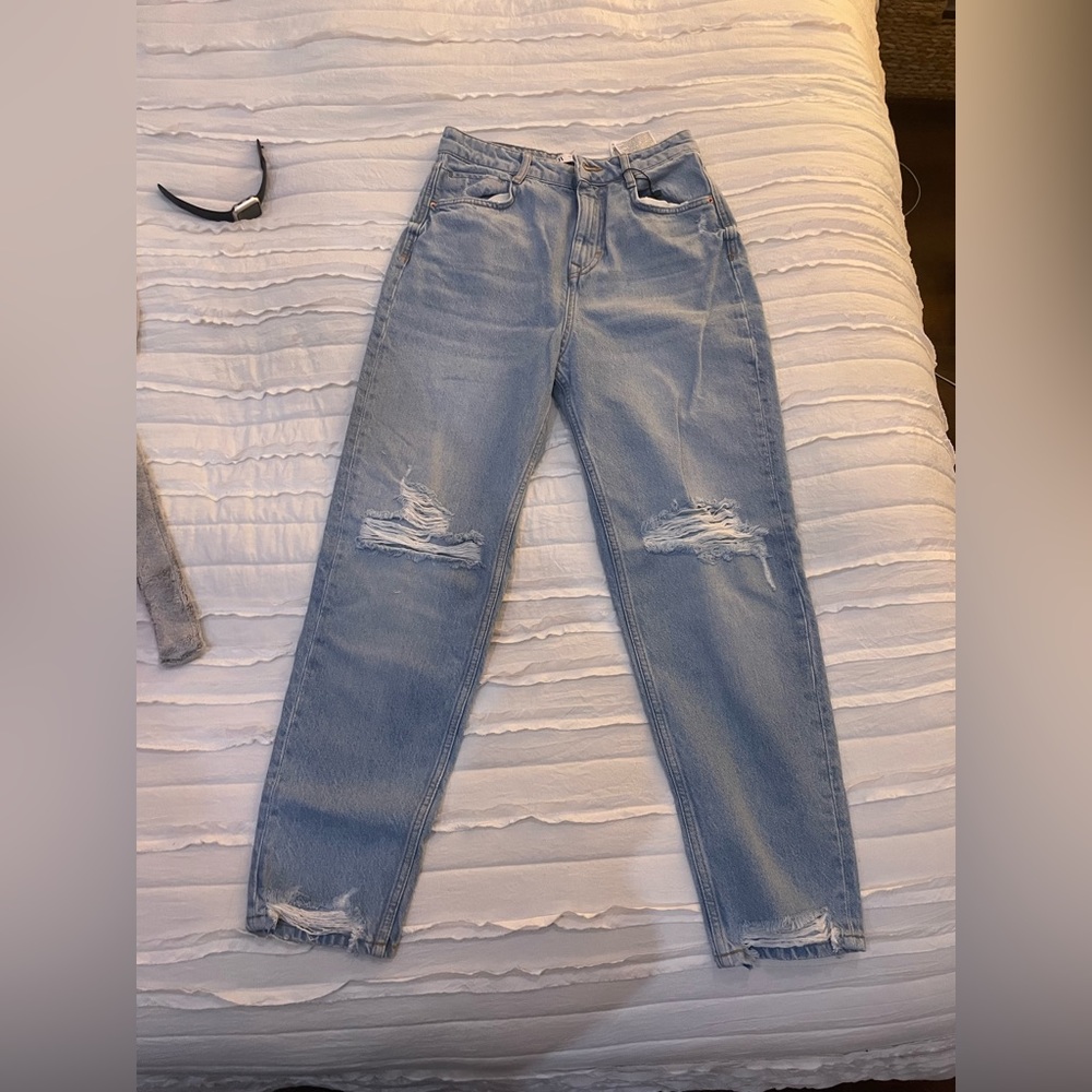 NWT Zara ripped mom jeans